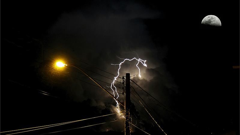 雷電